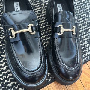 Steve Maddden lug soled loafers brand new
